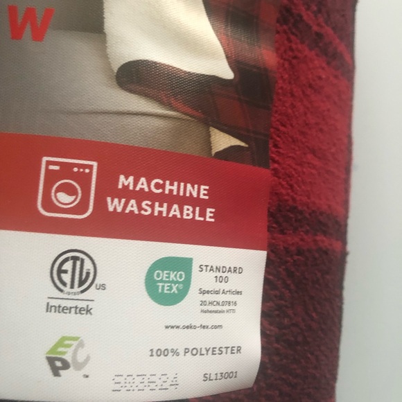 Sunbeam Red and Black Heated Blanket - Picture 3 of 7